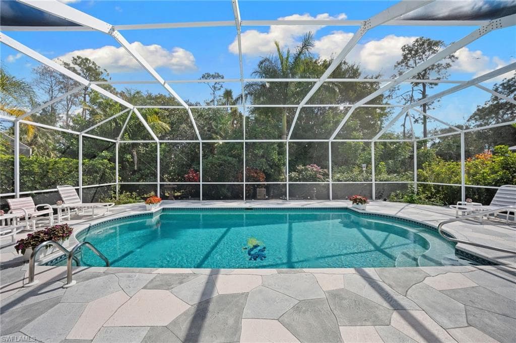 256 Countryside DR-23