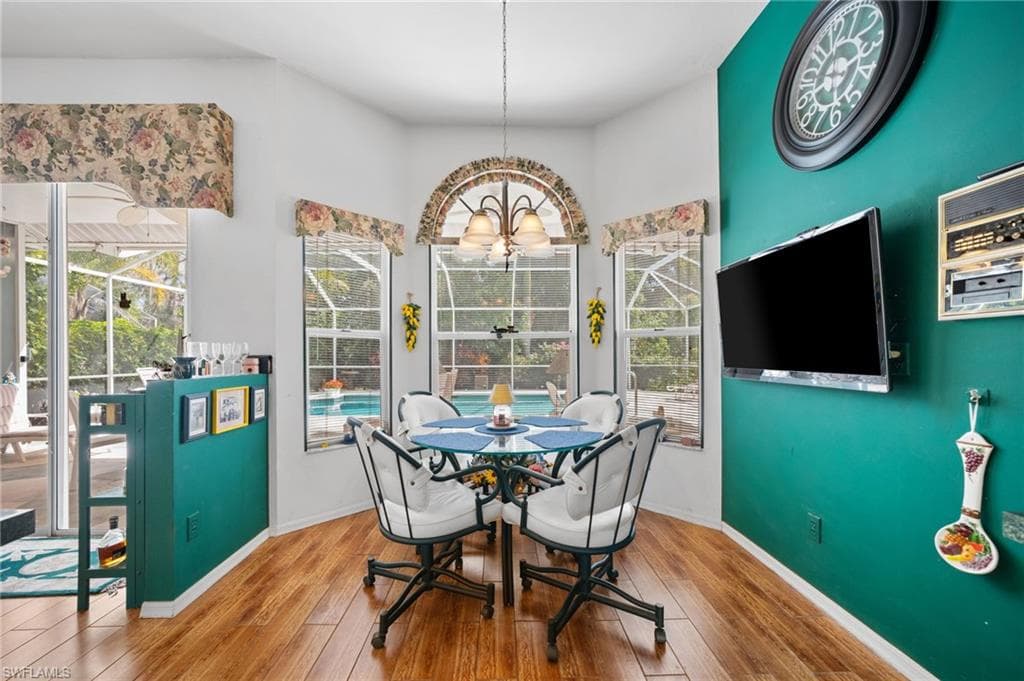 256 Countryside DR-13