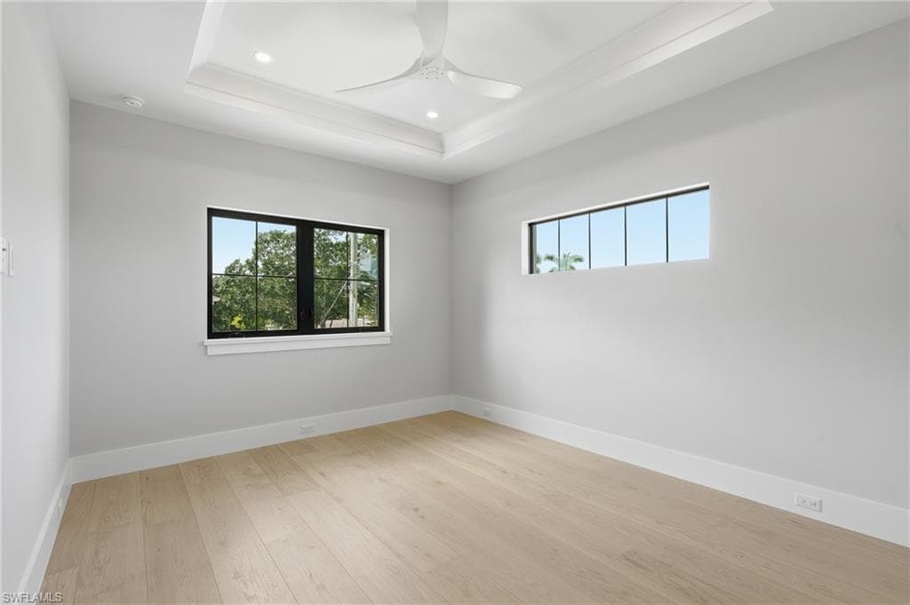 1102 9th AVE N-39