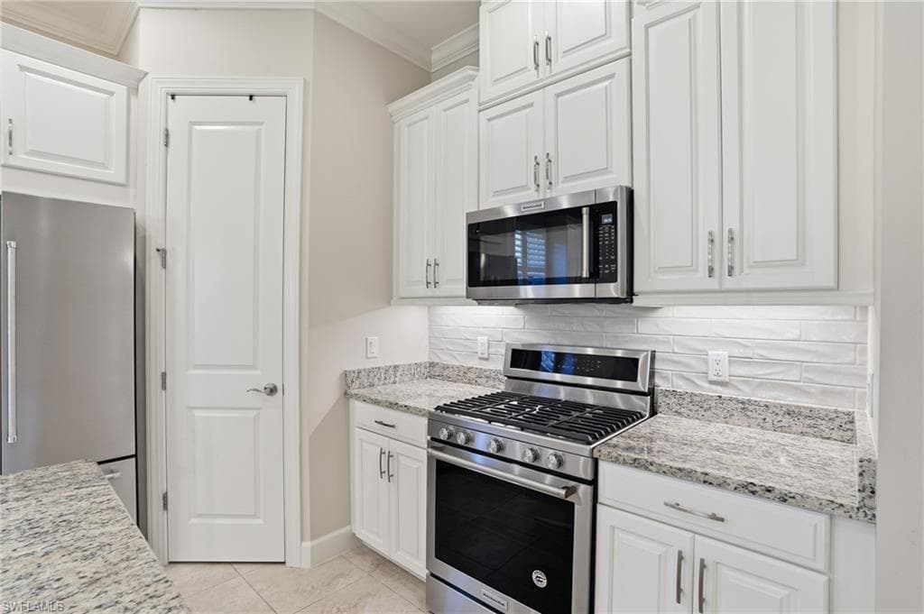 23706 Pebble Pointe LN-14