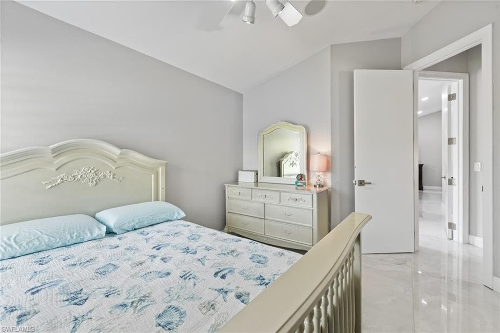 15613 Beachcomber AVE, FORT MYERS FL 33908-29