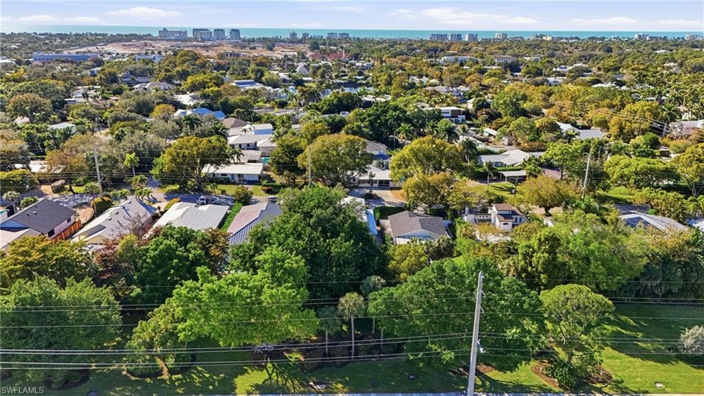 1070 13th ST N, NAPLES FL 34102-8