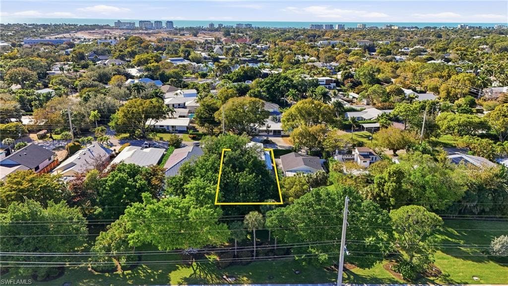 1070 13th ST N, NAPLES FL 34102-9