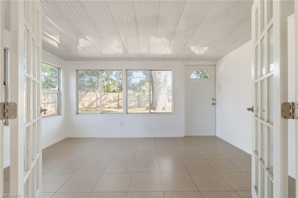 100 Contee DR, LEHIGH ACRES FL 33936-5