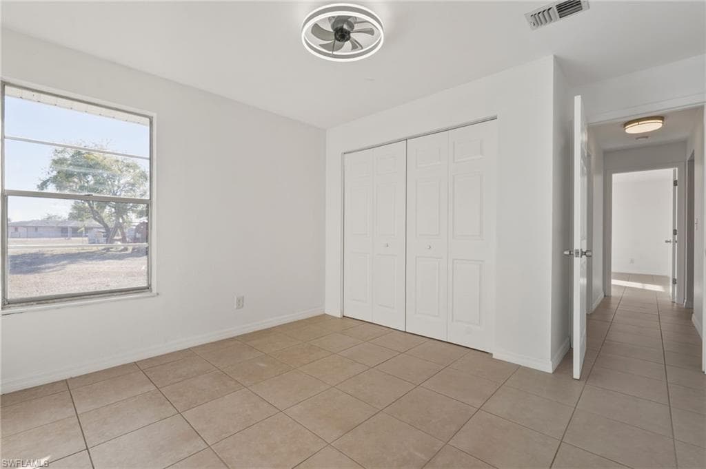 100 Contee DR, LEHIGH ACRES FL 33936-16