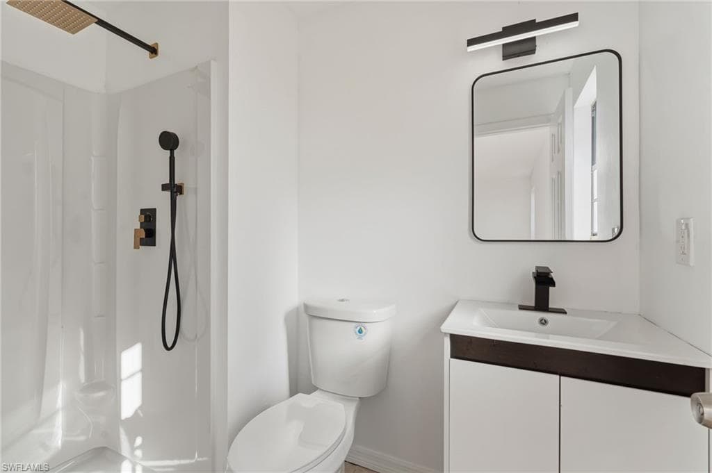 100 Contee DR, LEHIGH ACRES FL 33936-14