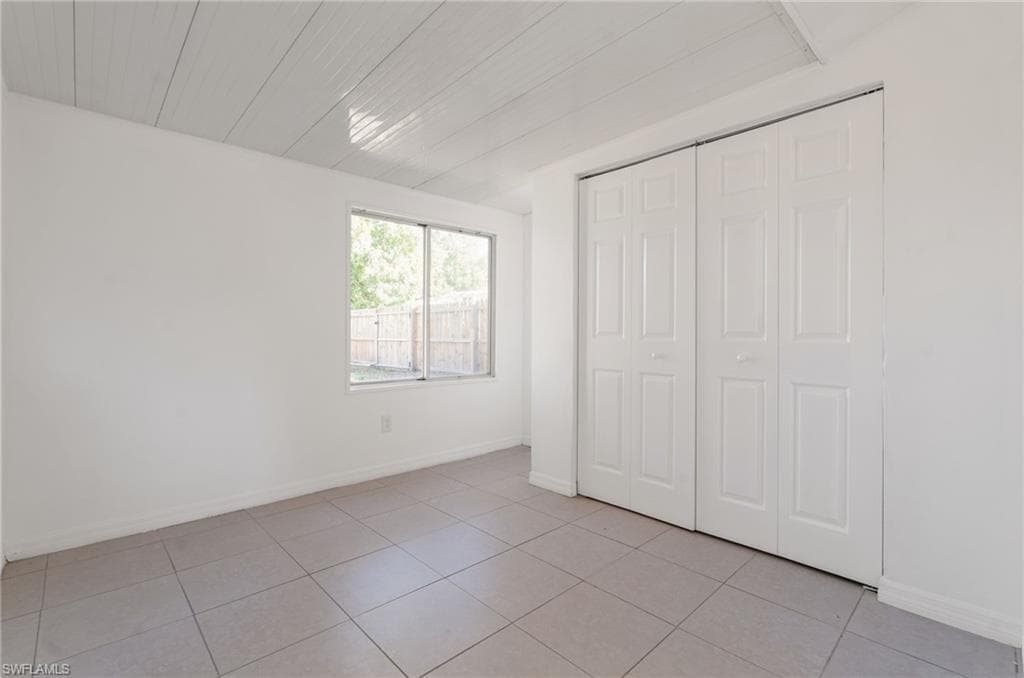 100 Contee DR, LEHIGH ACRES FL 33936-18