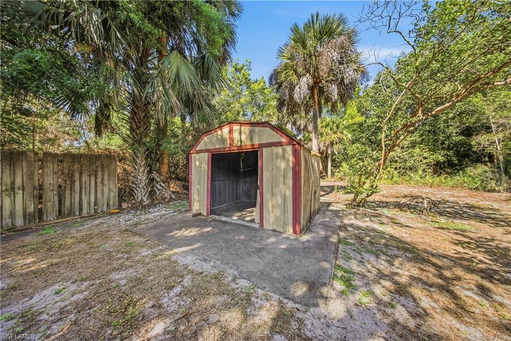 6051 Lancewood WAY, NAPLES FL 34116-27