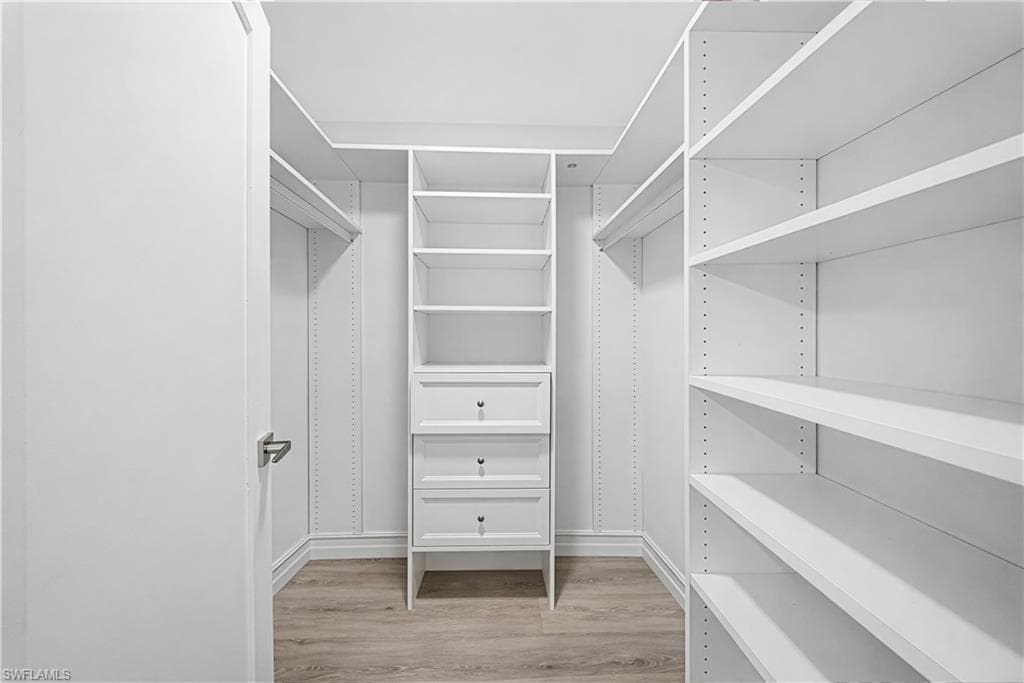 6051 Lancewood WAY, NAPLES FL 34116-17