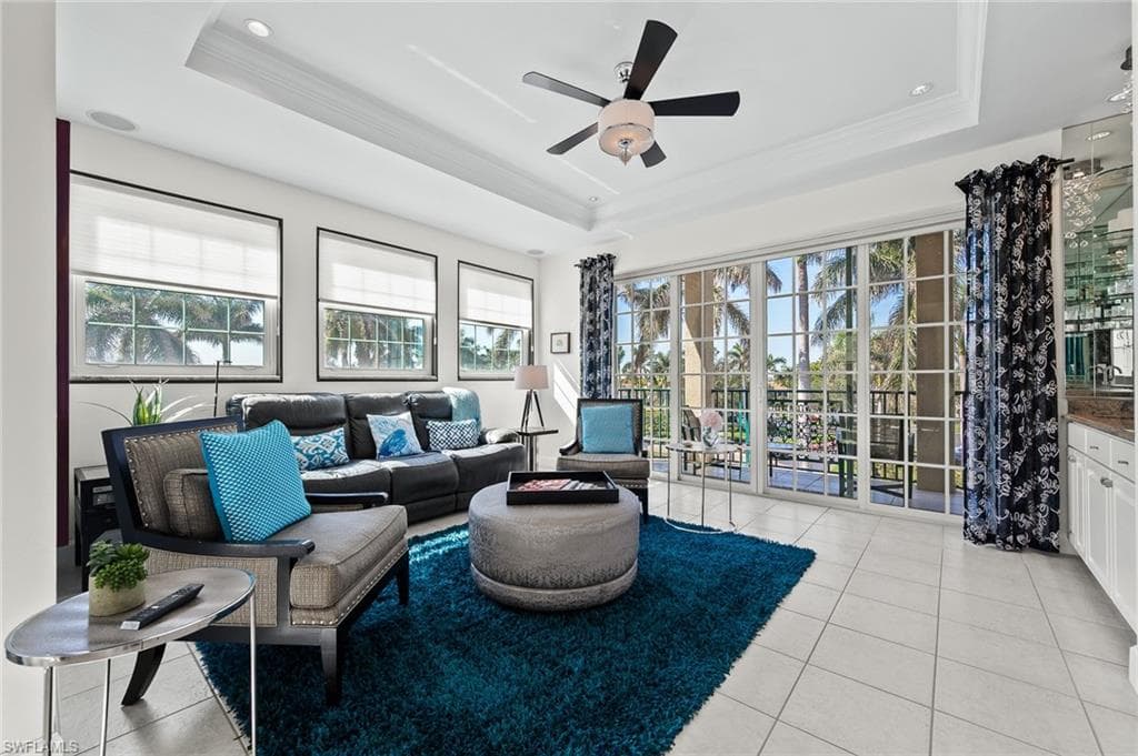 11160 Harbour Yacht CT B-11