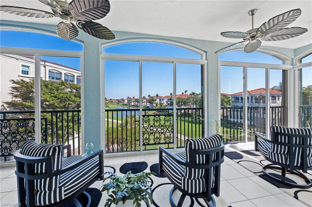 11160 Harbour Yacht CT B-15