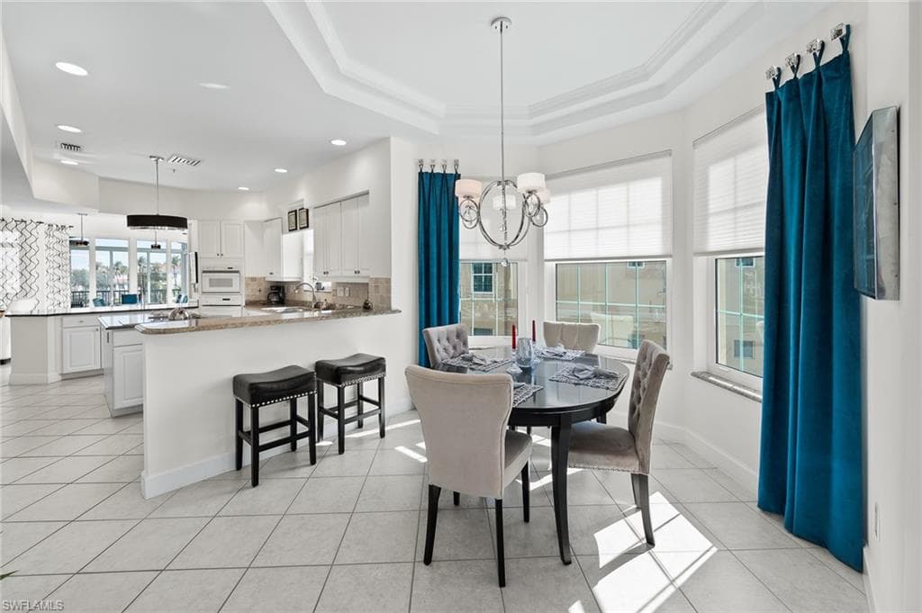 11160 Harbour Yacht CT B-7