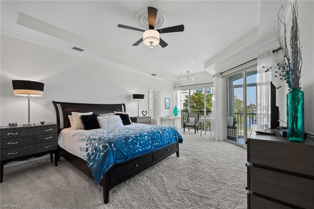 11160 Harbour Yacht CT B-17
