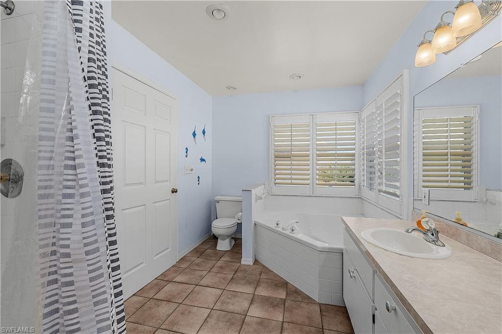 7947 Gabion CT, BOKEELIA FL 33922-12