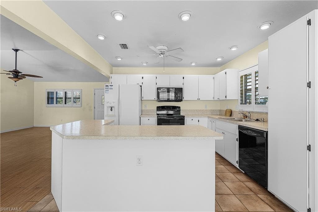 7947 Gabion CT, BOKEELIA FL 33922-21