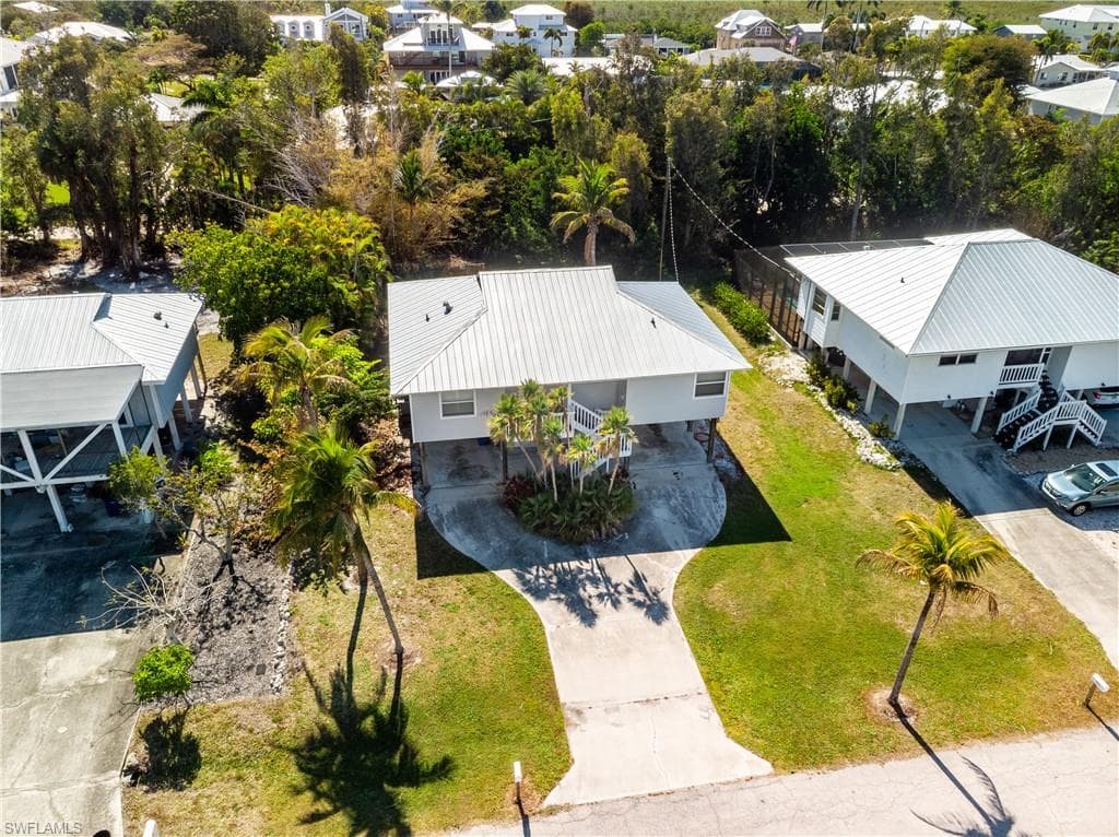 7947 Gabion CT, BOKEELIA FL 33922-2