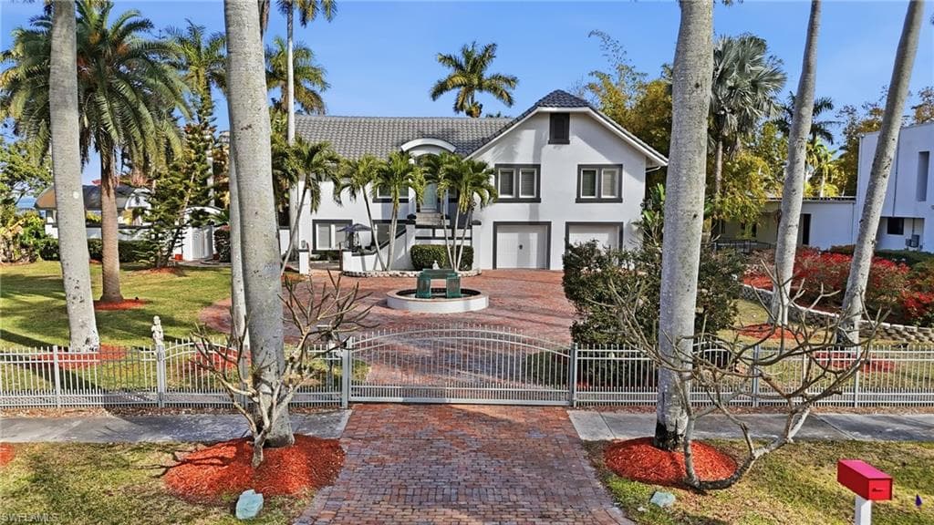 1205 Caloosa DR-1