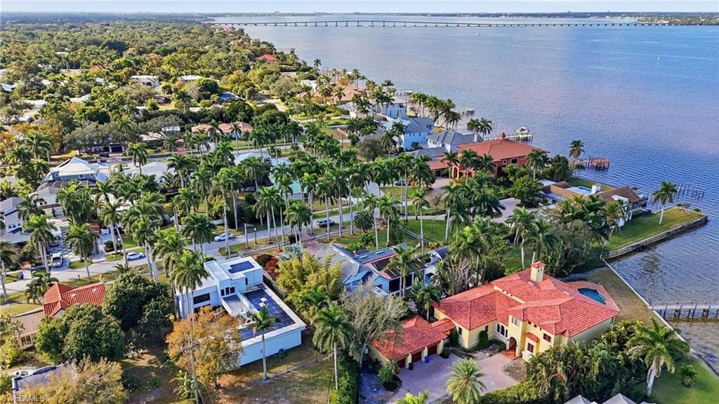 1205 Caloosa DR-46