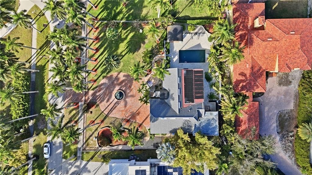 1205 Caloosa DR-43