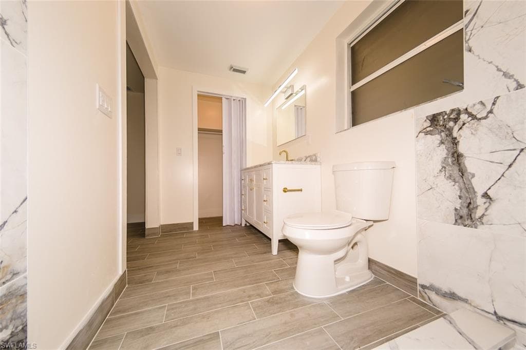 4330 Deleon ST, FORT MYERS FL 33901-11