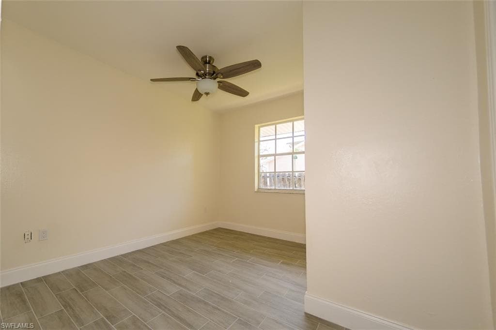 4330 Deleon ST, FORT MYERS FL 33901-20