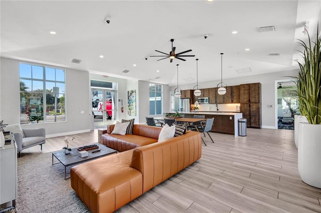 26331 Coco Cay CIR 203-30