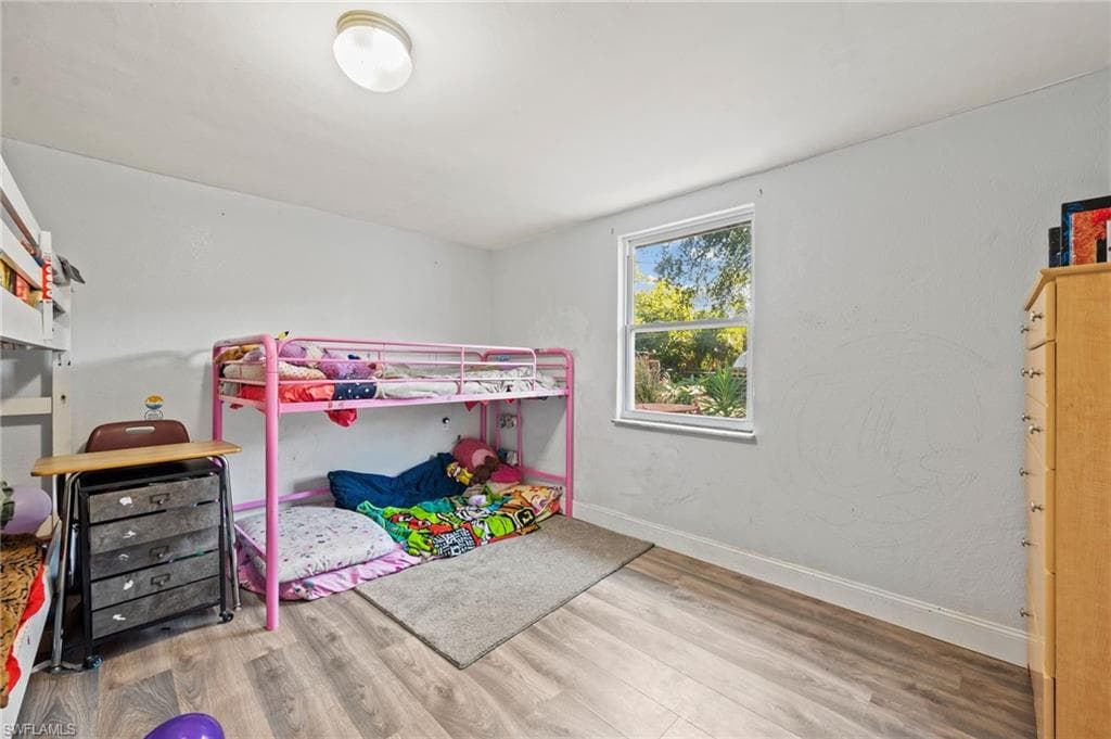 260 Delray AVE, FORT MYERS FL 33905-11