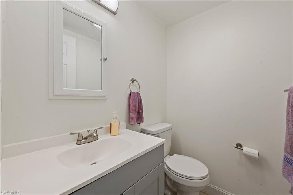 260 Delray AVE, FORT MYERS FL 33905-9