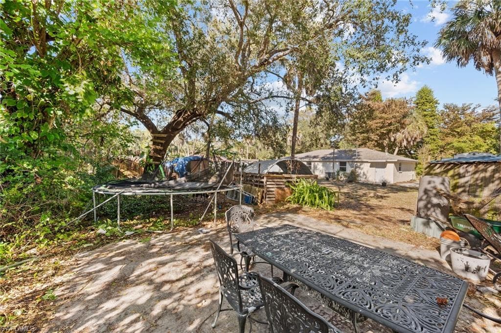 260 Delray AVE, FORT MYERS FL 33905-28