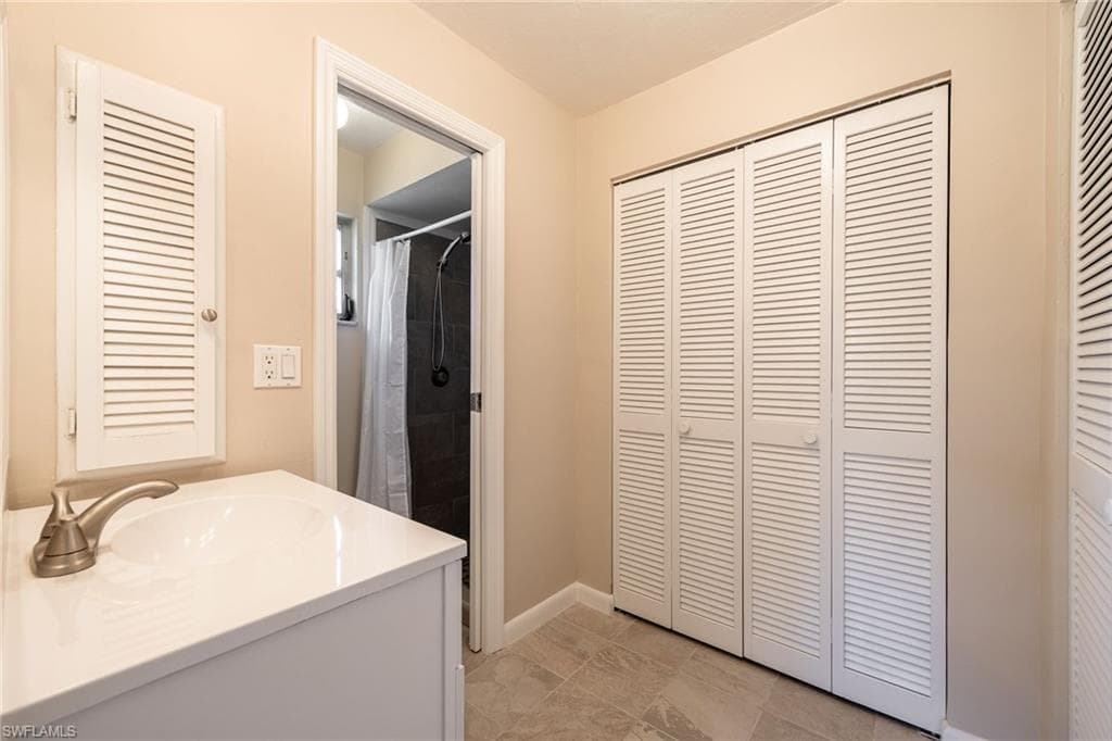 15637 Omai CT, FORT MYERS FL 33908-22