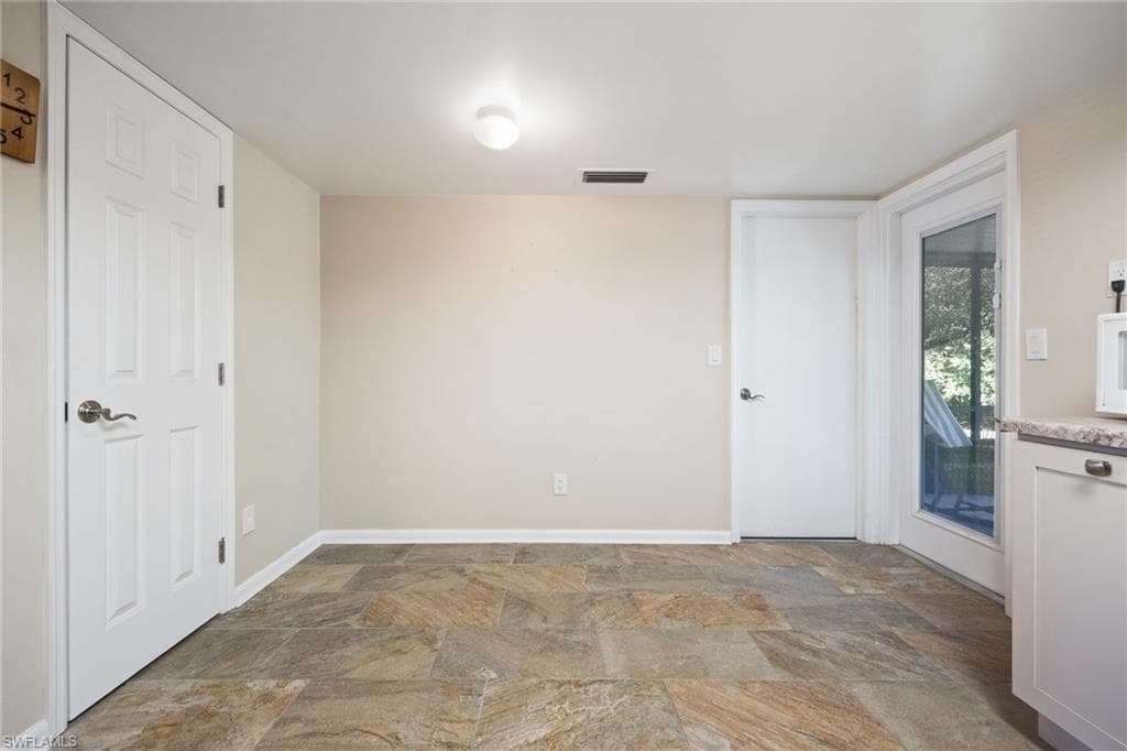 15637 Omai CT, FORT MYERS FL 33908-16