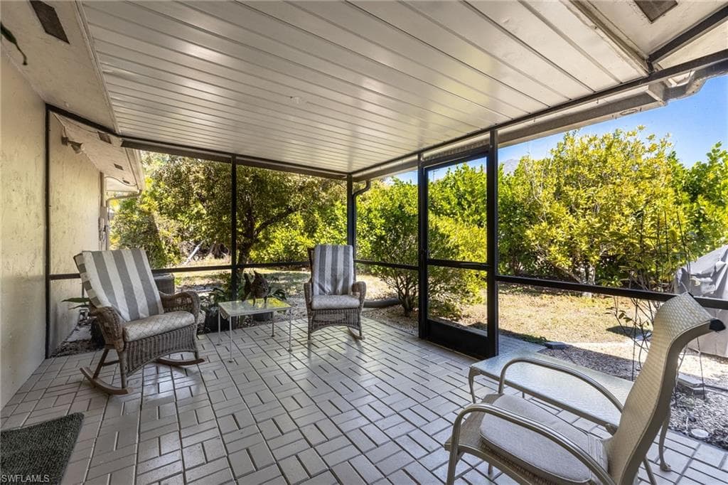 15637 Omai CT, FORT MYERS FL 33908-27