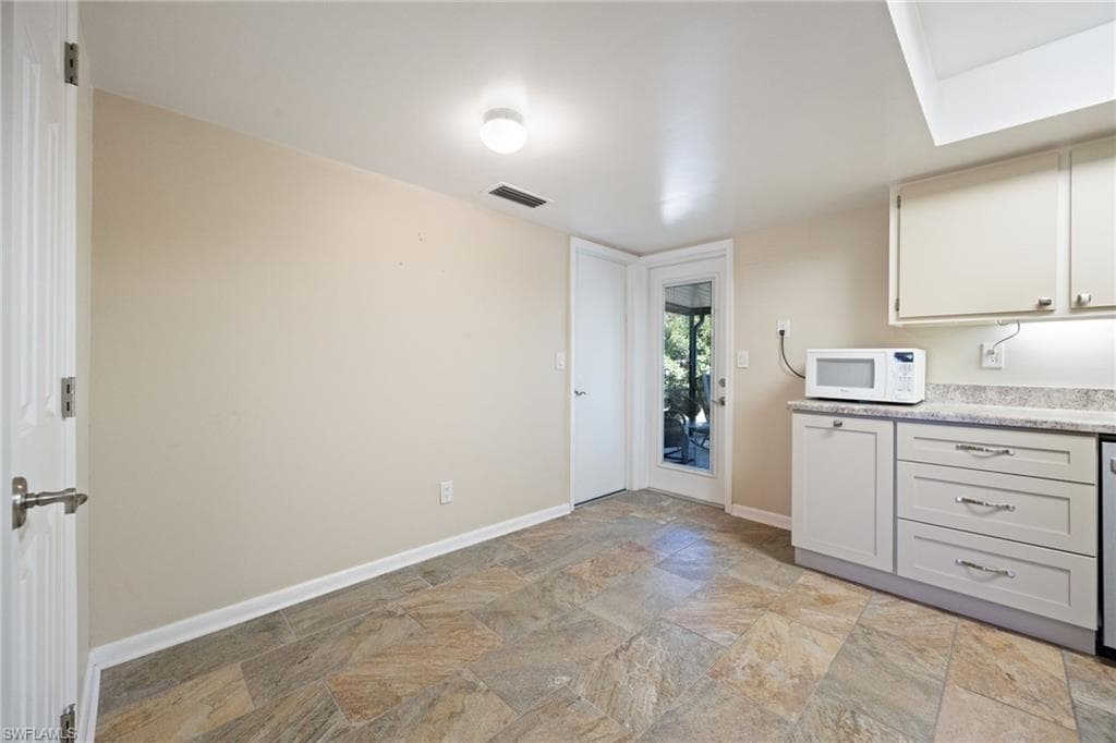 15637 Omai CT, FORT MYERS FL 33908-17