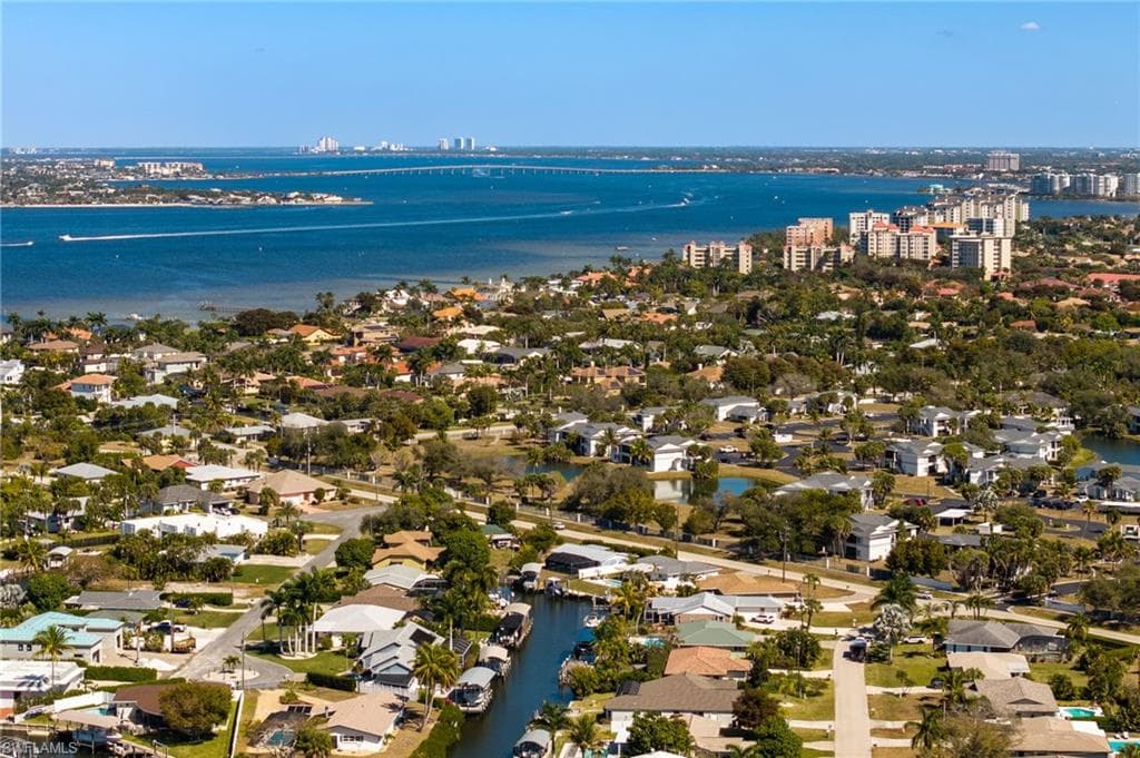 15637 Omai CT, FORT MYERS FL 33908-36