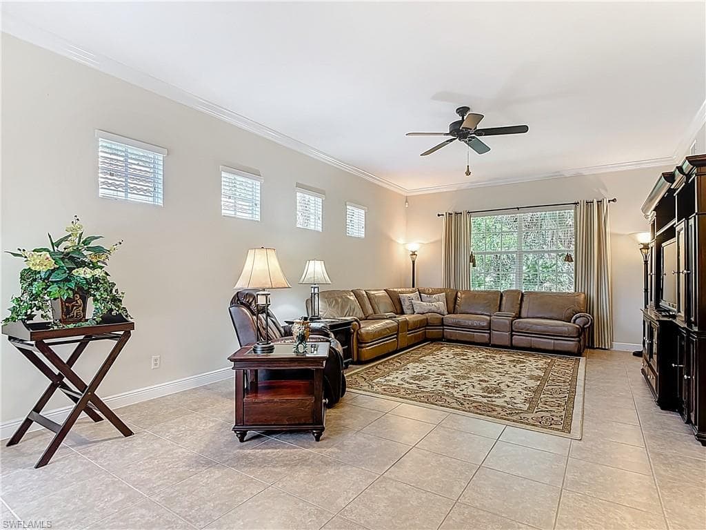 5710 Kensington LOOP-5