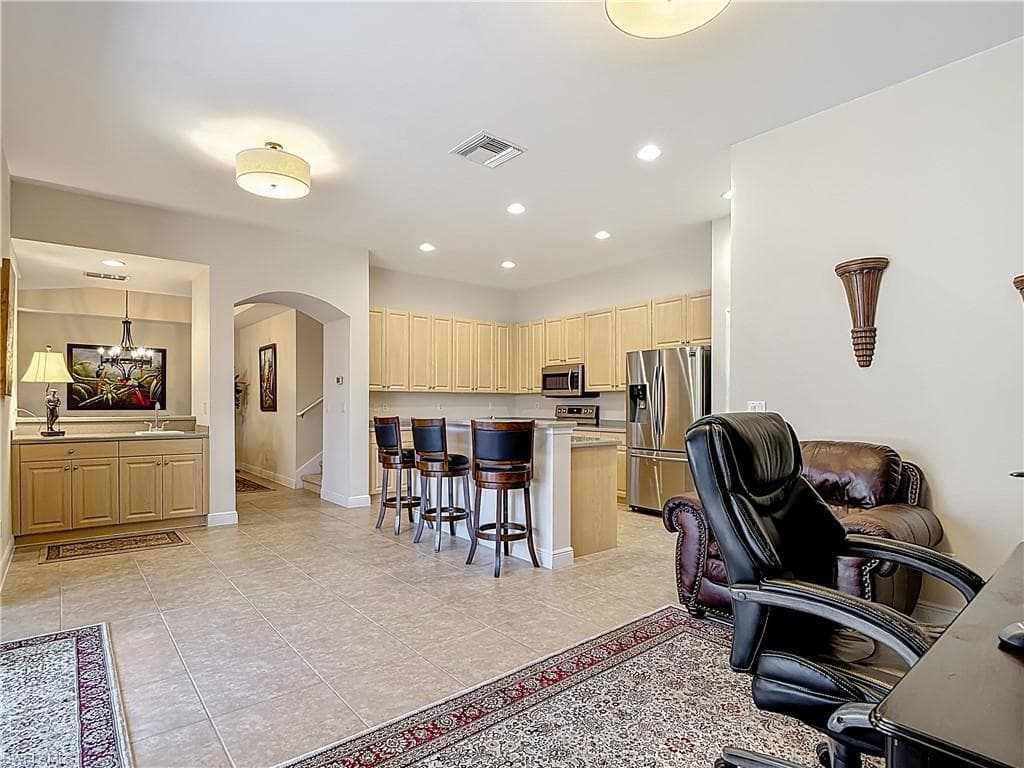 5710 Kensington LOOP-16