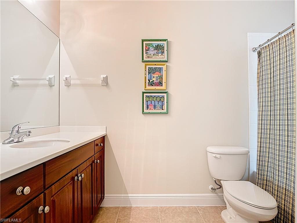 5710 Kensington LOOP-31
