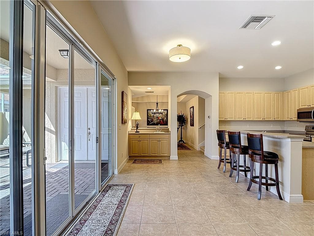 5710 Kensington LOOP-14