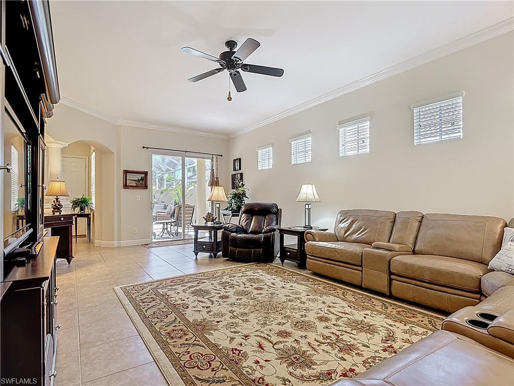 5710 Kensington LOOP-7