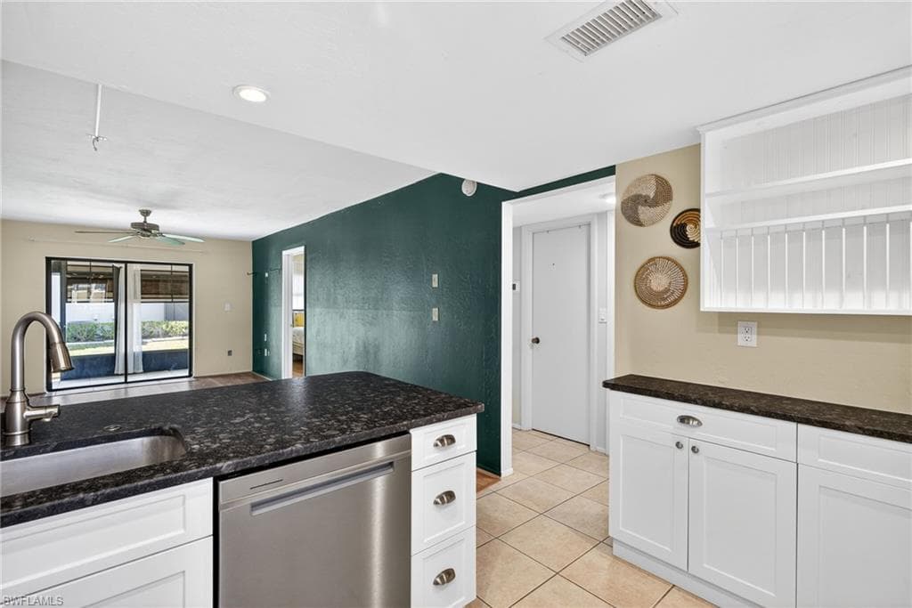 1251 Barrett RD # 702, NORTH FORT MYERS FL 33903-5