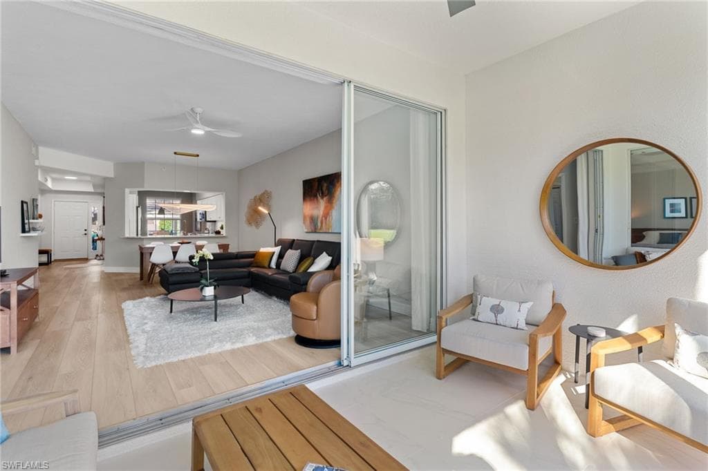 1960 Willow Bend CIR # 102, NAPLES FL 34109-26