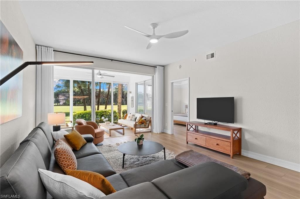 1960 Willow Bend CIR # 102, NAPLES FL 34109-16