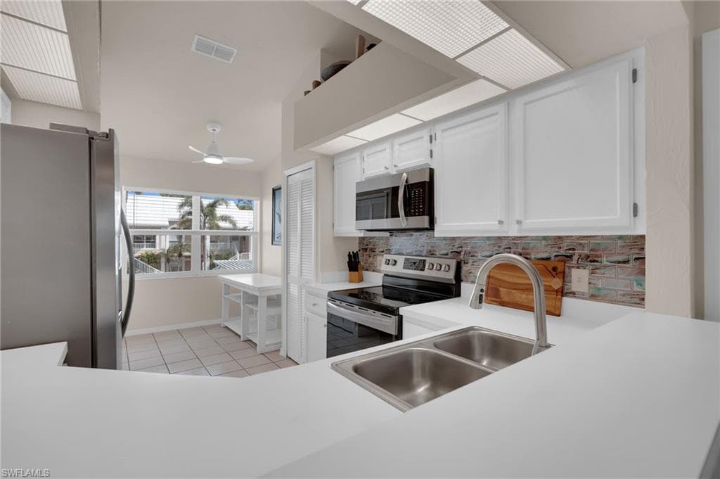 3921 Leeward Passage CT # 203, BONITA SPRINGS FL 34134-6