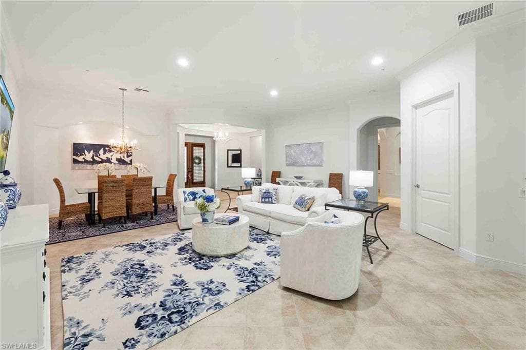 28540 Calabria CT 102-3