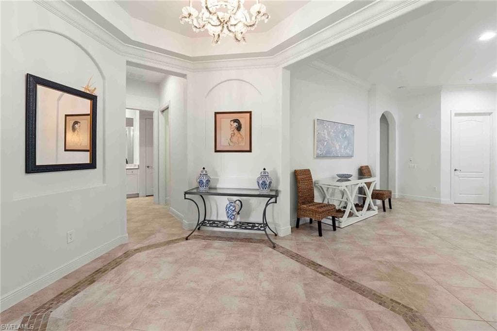 28540 Calabria CT 102-10