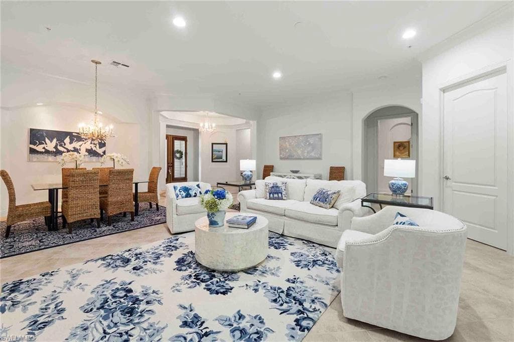28540 Calabria CT 102-14