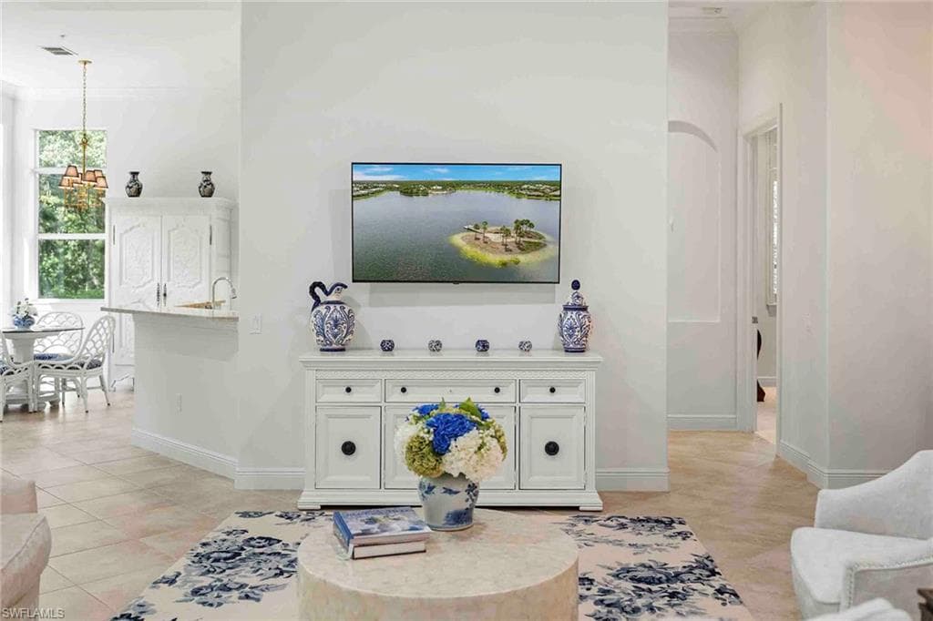 28540 Calabria CT 102-44