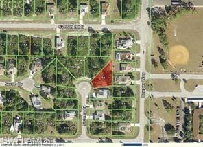 121 Sidney CT, ROTONDA WEST FL 33947-1