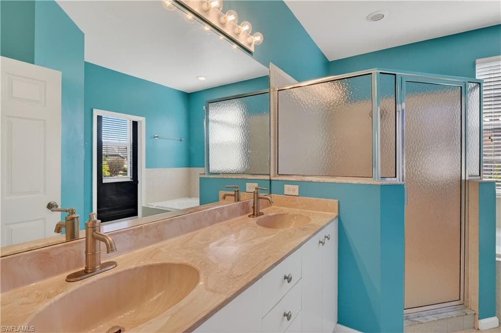 22835 Snaptail CT, ESTERO FL 33928-19