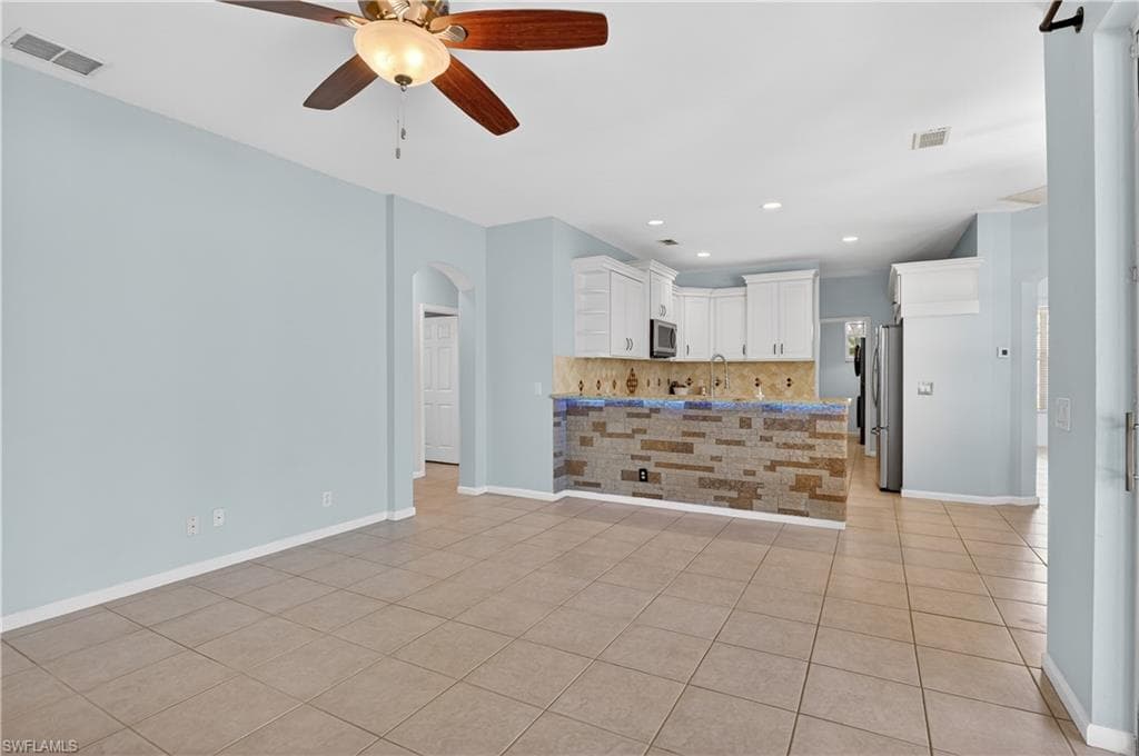 22835 Snaptail CT, ESTERO FL 33928-10